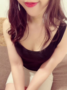 愛沢ゆりあ